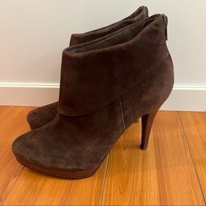 Steve Madden Trishia Brown Suede Bootie